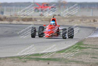 media/Oct-25-2025-CalClub SCCA (Sat) [[34c778dfbe]]/Group 5/Qualifying/